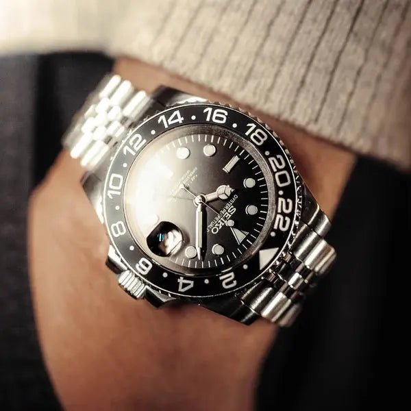 Seiko Mod GMT | Bruce Wayne - TWTwatches
