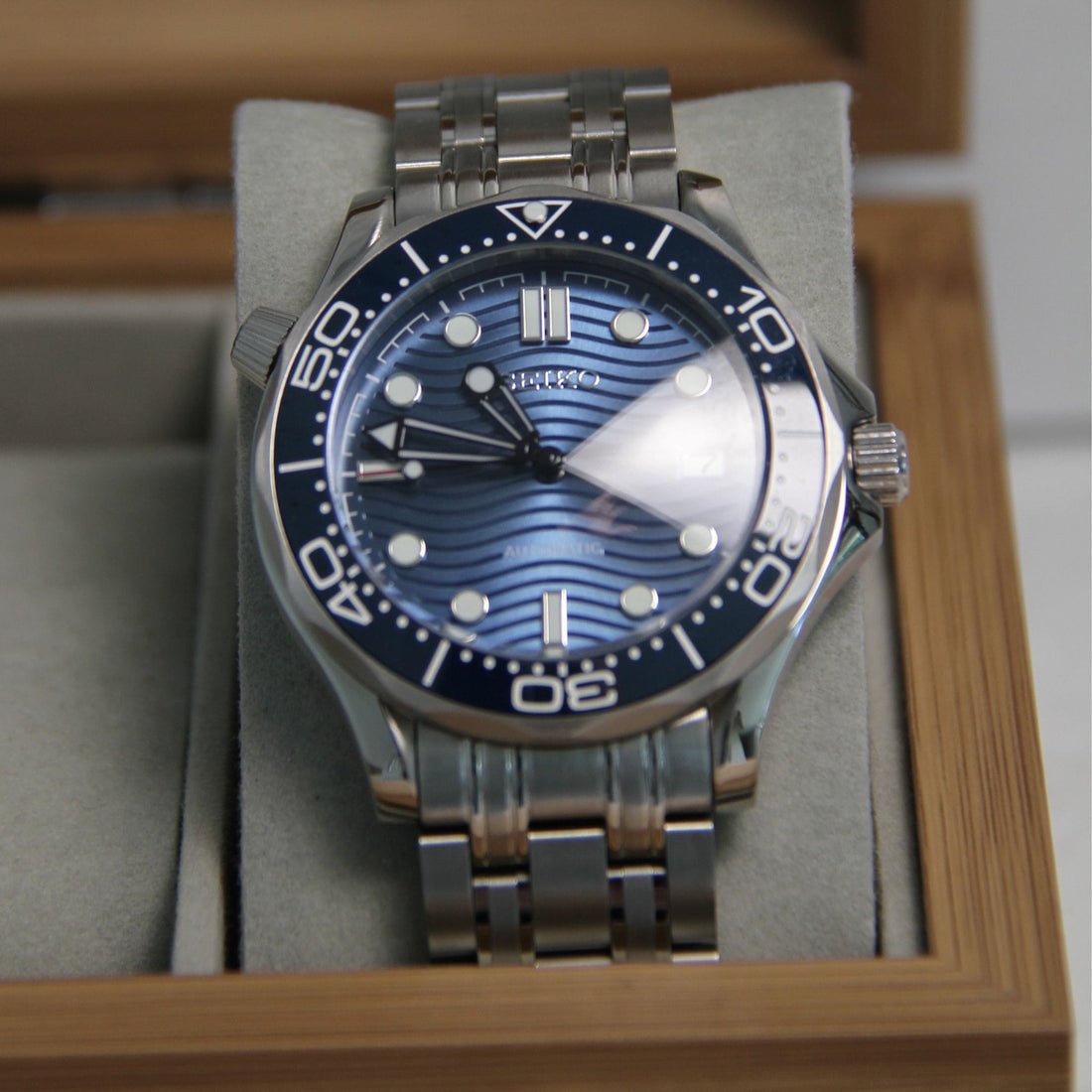 Seiko Mod Speedmaster | Aqua - TWTwatches