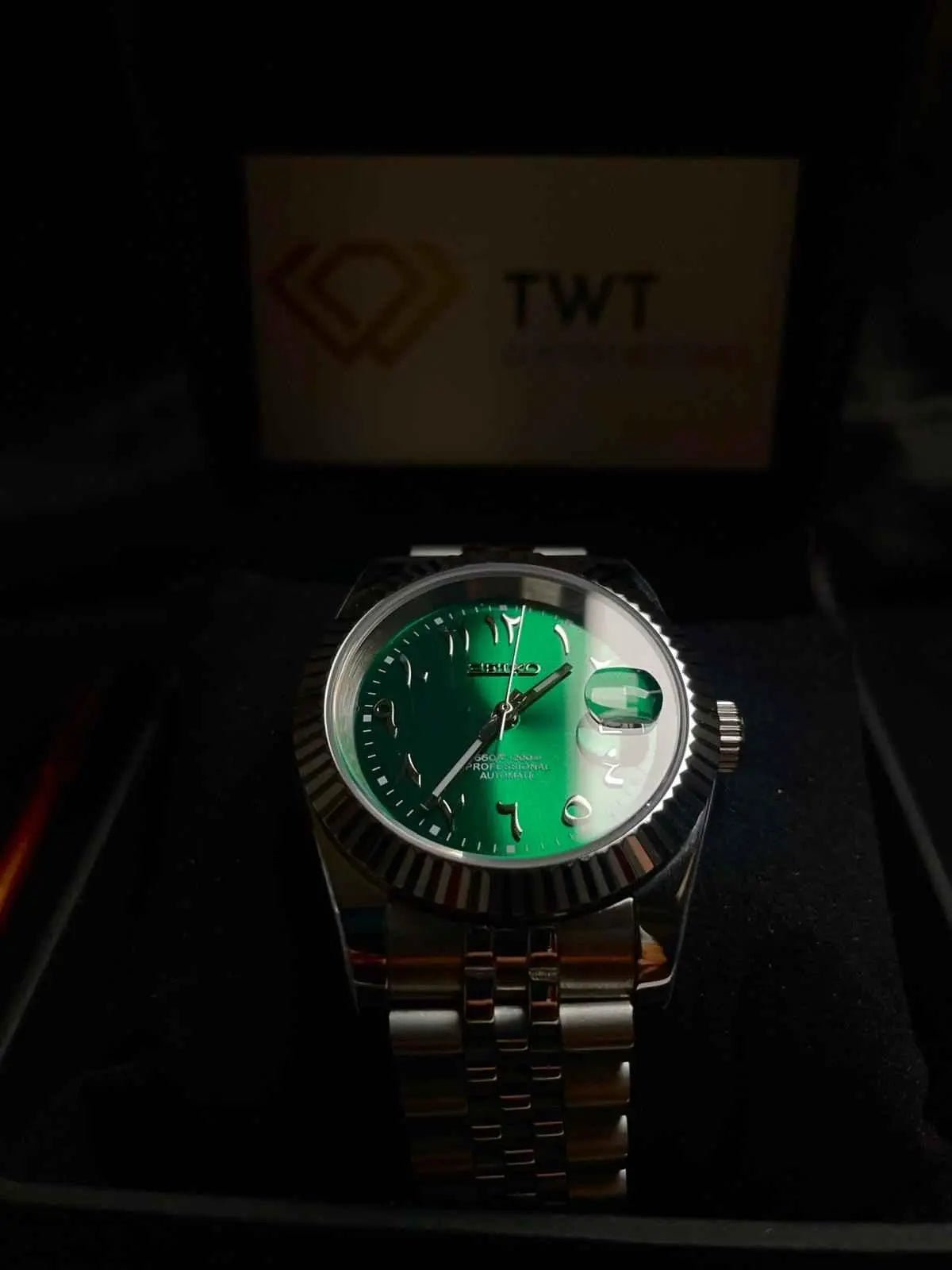 Seiko Mod Datejust Arabic | Green - TWTwatches