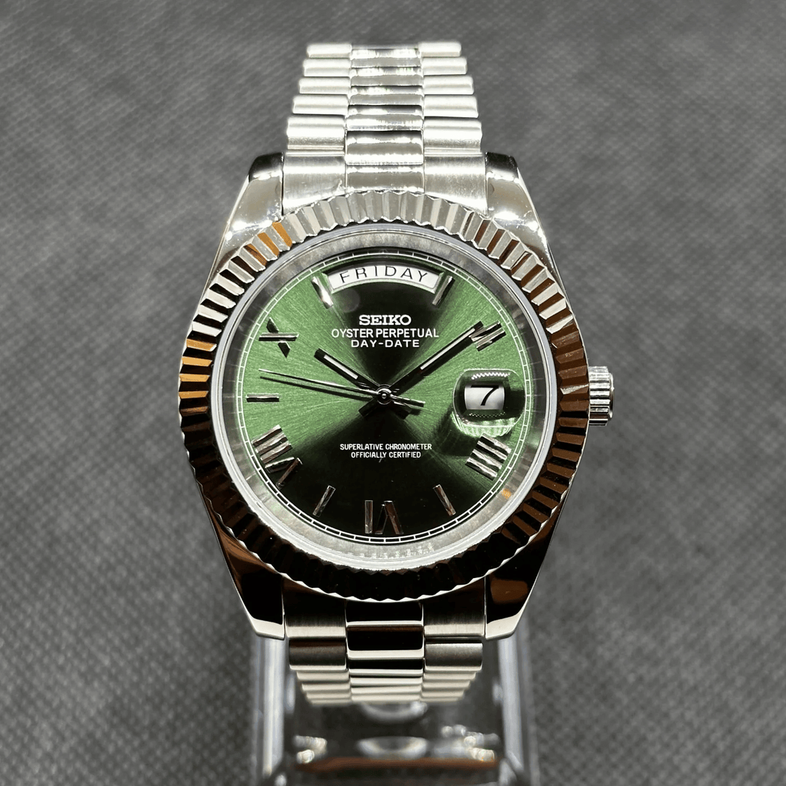Seiko Mod Day Date | Green - TWTwatches