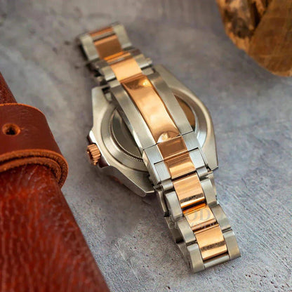 Seiko Mod GMT Rootbeer | Oyster - TWTwatches